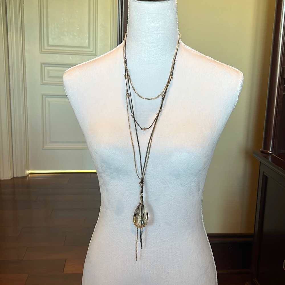 Women’s necklace Express brand